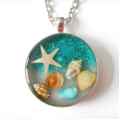 Beach - Resin Necklace Jewelr